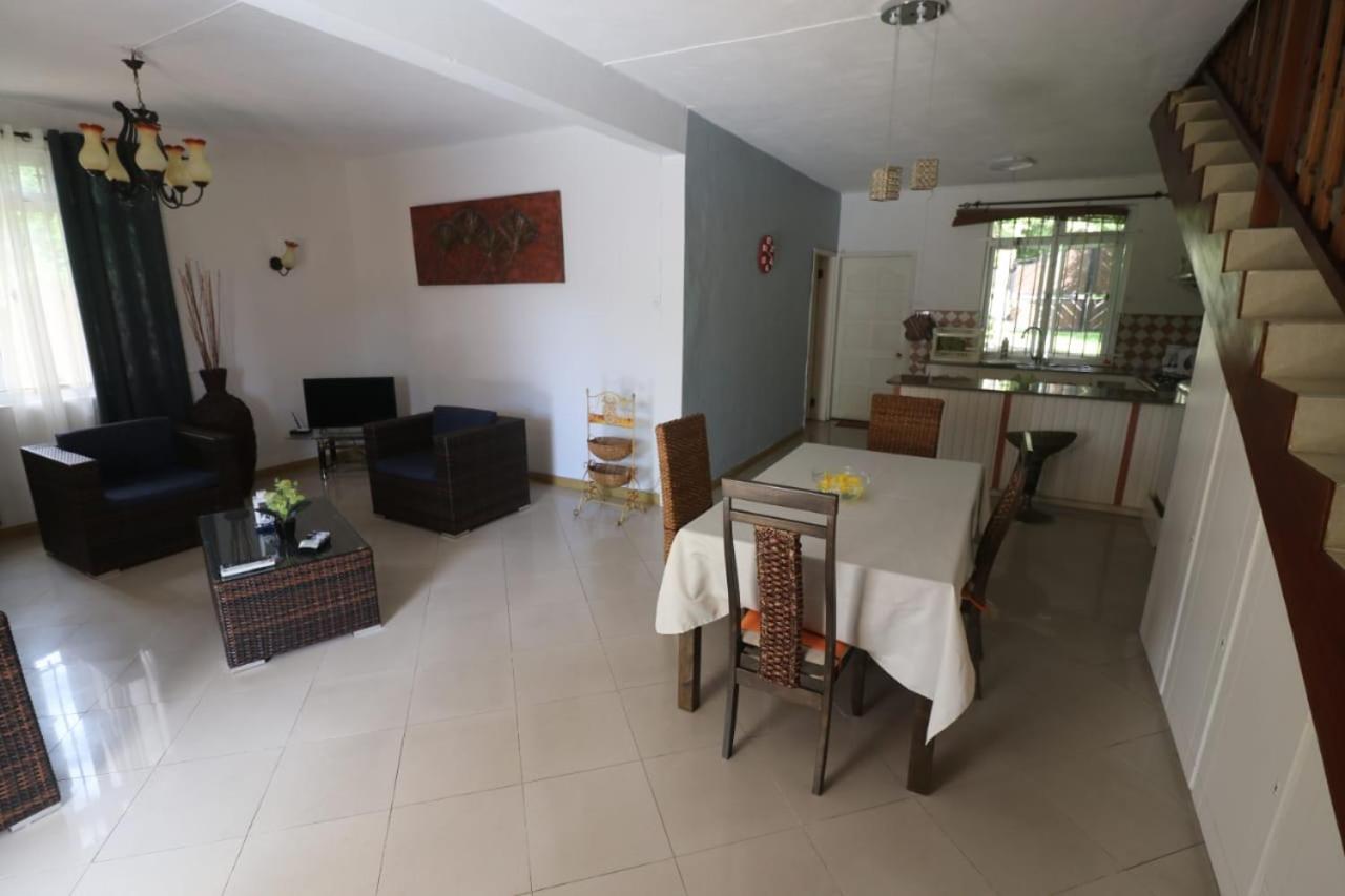 Isola Bella Luxury Villa ลากูแล็ตต์ ภายนอก รูปภาพ